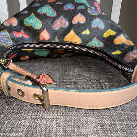 Vintage Dooney & Bourke Y2K Crayon Hearts Satchel Bag rainbow 🌈 zipper - Picture 4 of 15